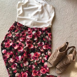 Fun Banana Republic Floral Pants